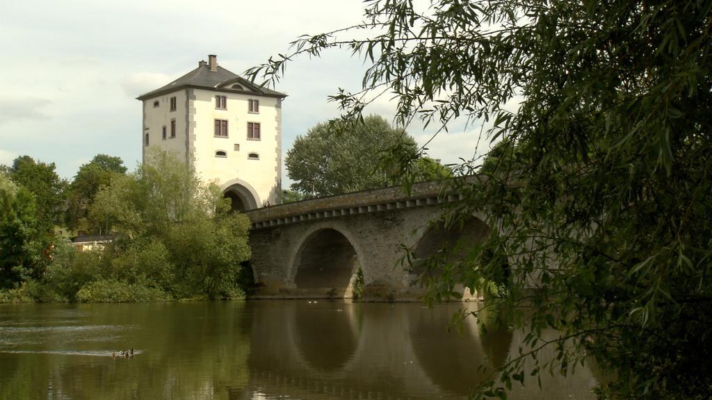 Hotel Gaestehaus Priester Limburg an der Lahn Esterno foto