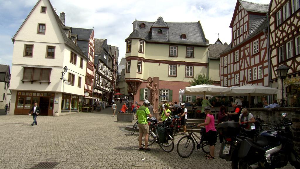 Hotel Gaestehaus Priester Limburg an der Lahn Esterno foto